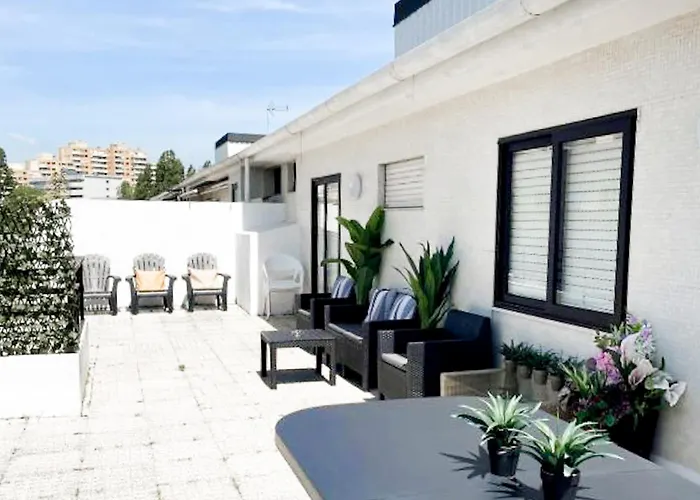 Terrace Apartment *